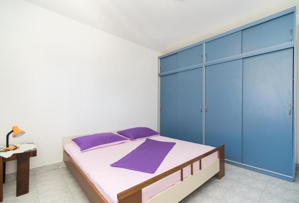 Veve Apartma Postira